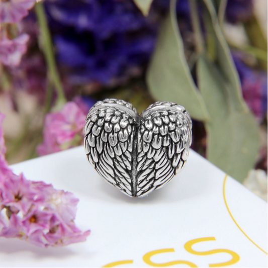 Moress -WINGS HEART BEAD