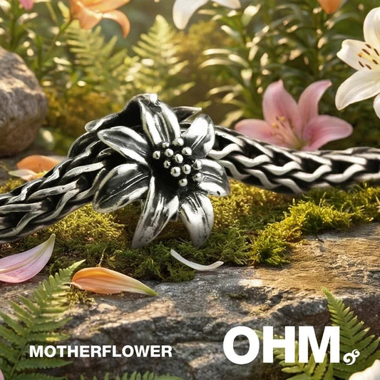 OHMnique - BEADMAIL NO. 66 Motherflower