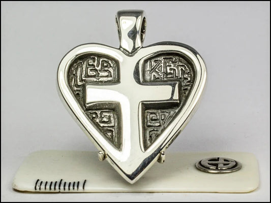 Eske Storm Heart Cross