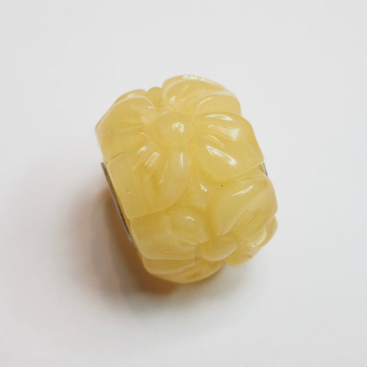 Amber Flower carving amber
