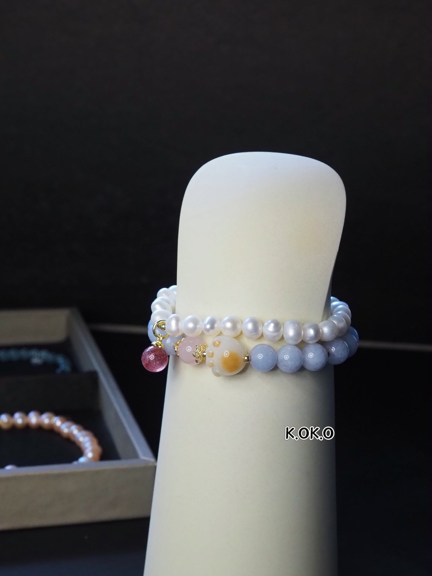 KOKO Bodhi Seed Cat Paw Bracelet