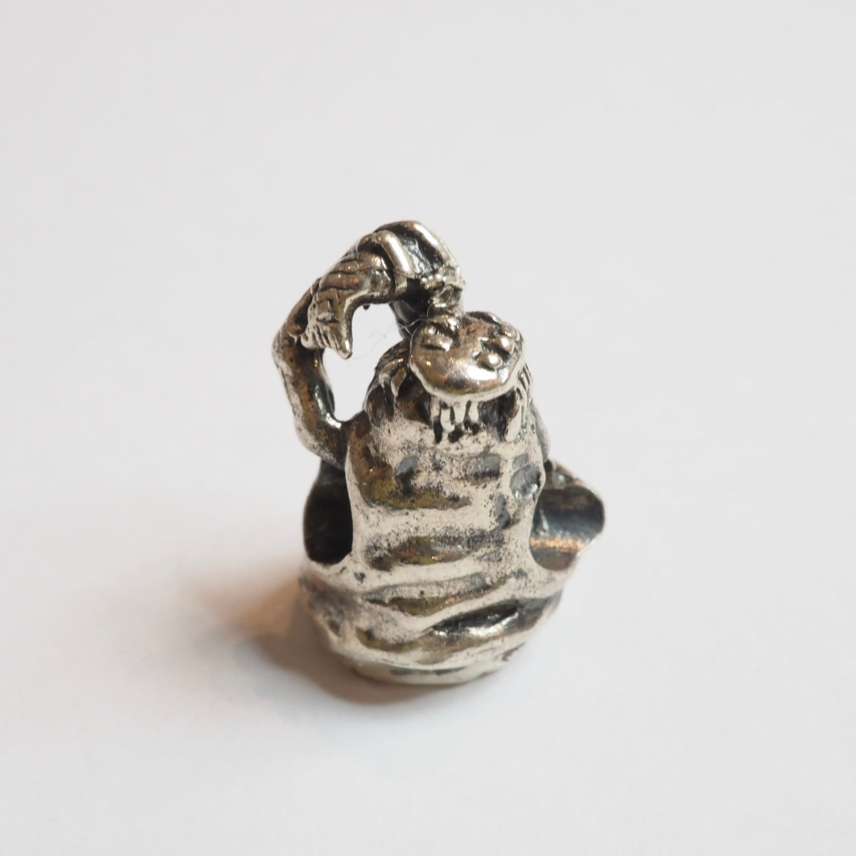 Arhaik Kaonashi charm