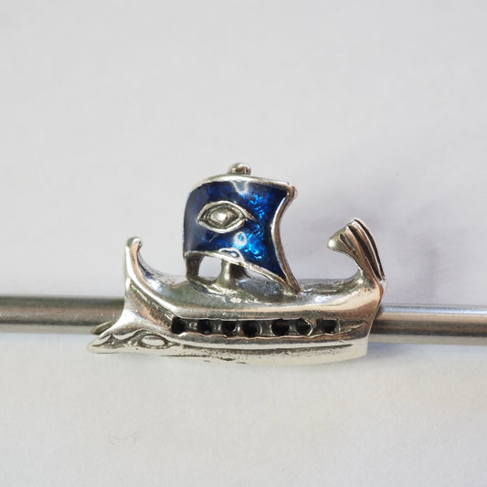 Melina Trireme Unique