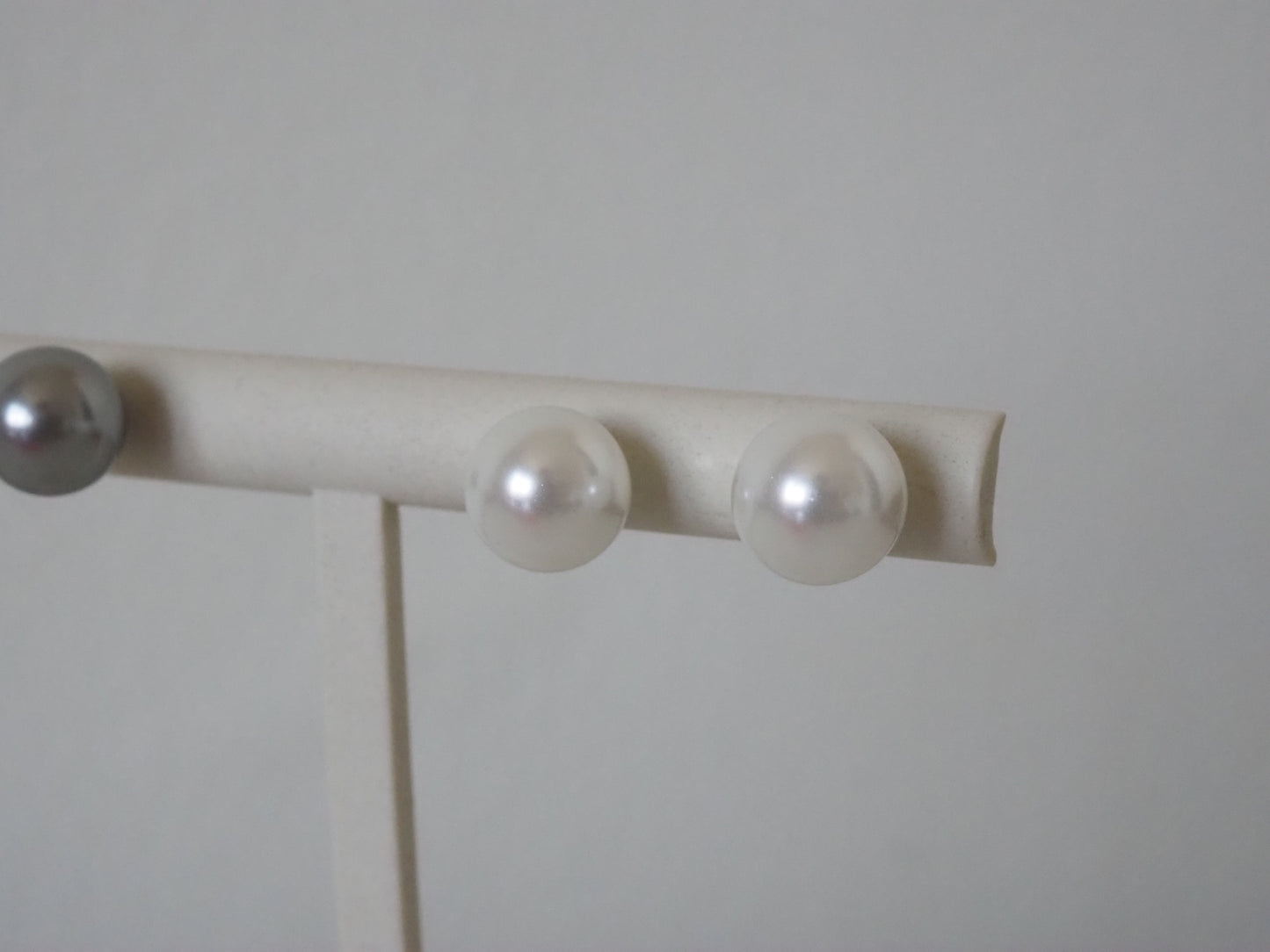 KOKO - Edison‘s Pearl Porcelain White earing 8mm
