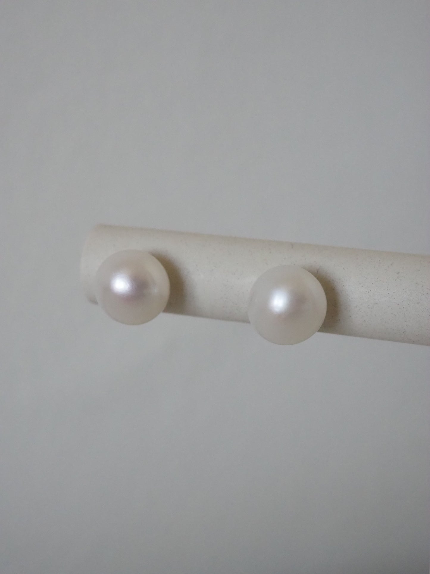 KOKO - Edison‘s Pearl Porcelain White earing 6mm