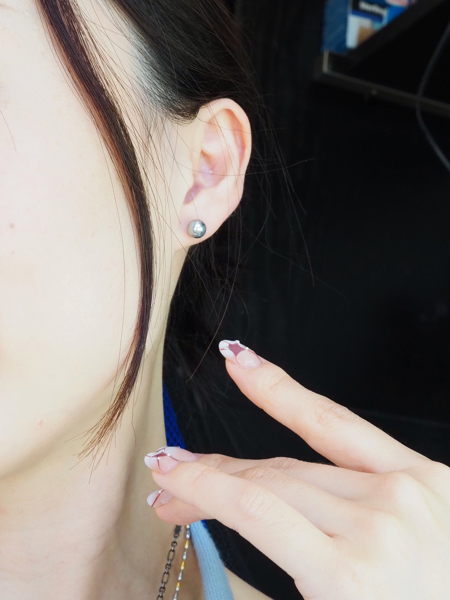 KOKO - Edison‘s Pearl Night Grey earing 4mm