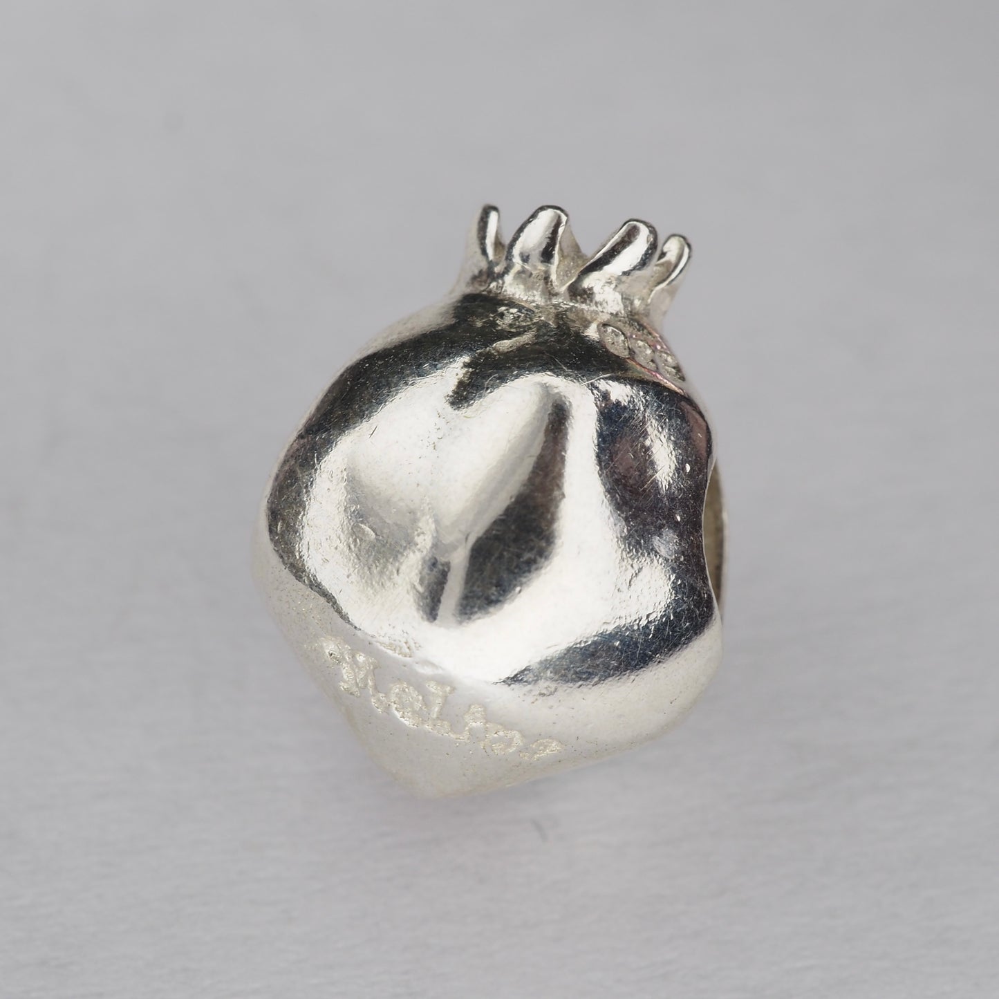 Melina Pomegranate