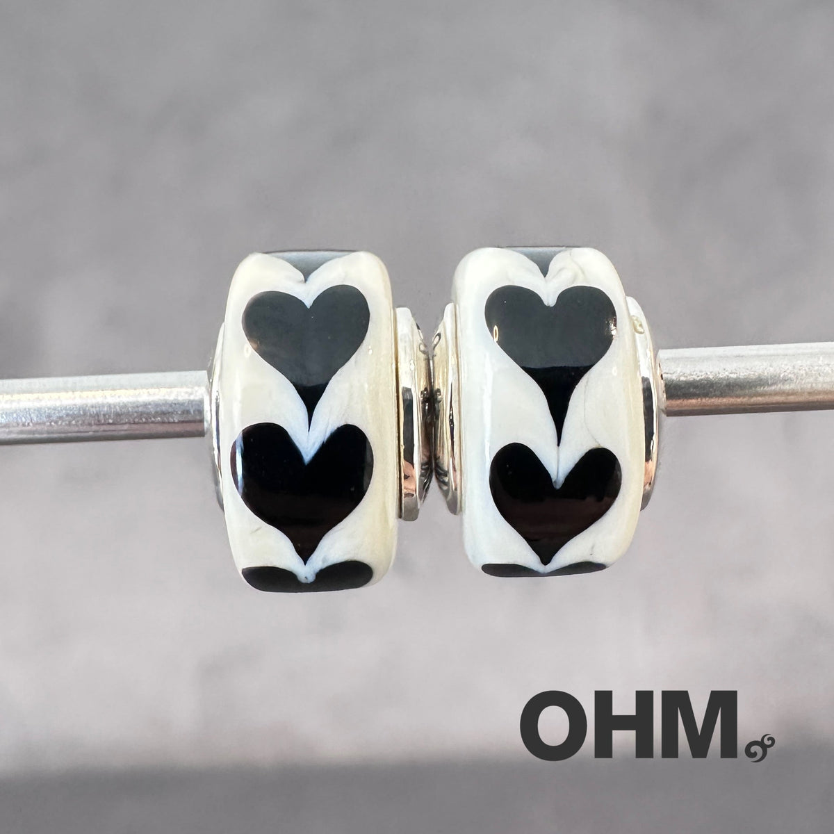 OHMnique - Black Heart