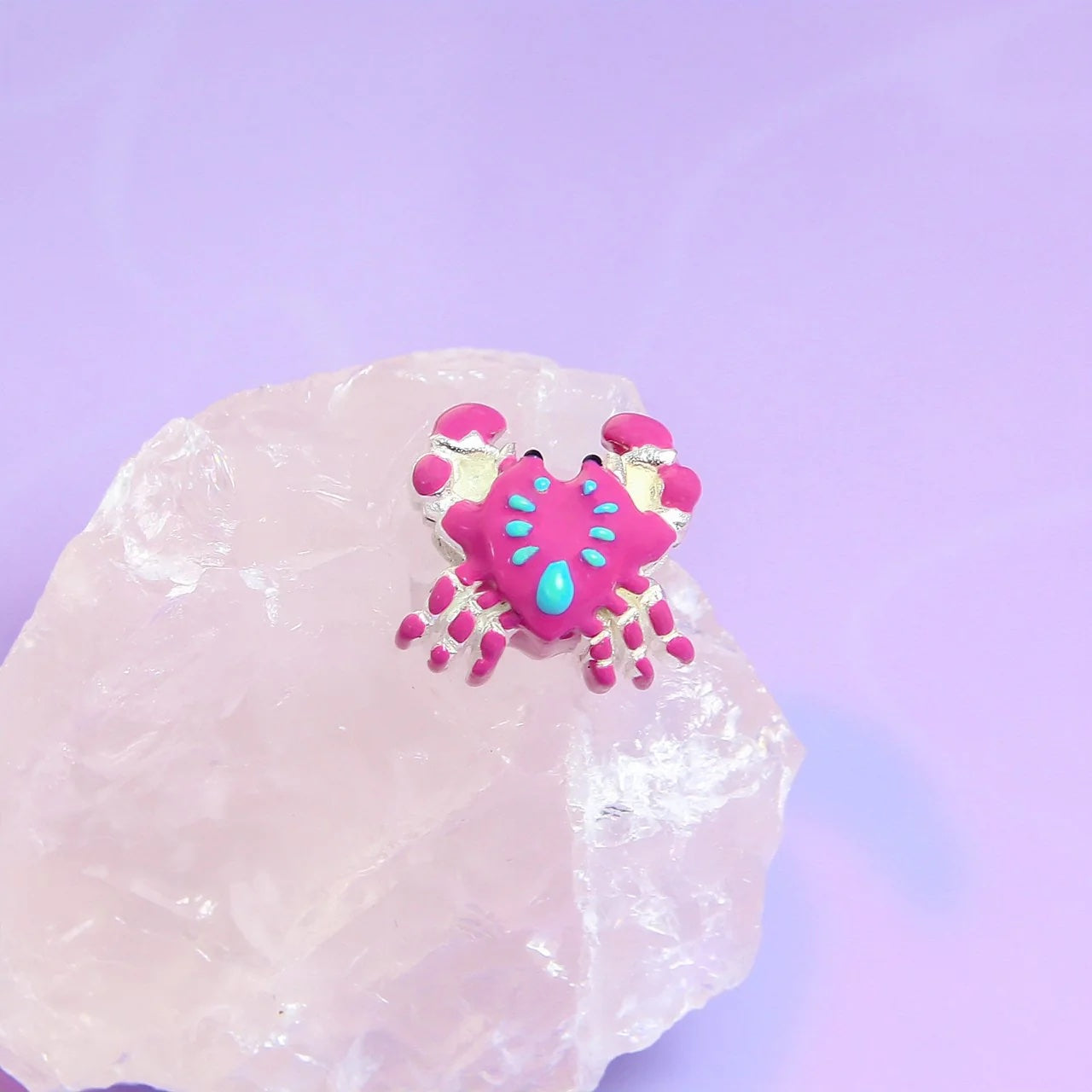 Moress -CORAL CRAB BEAD