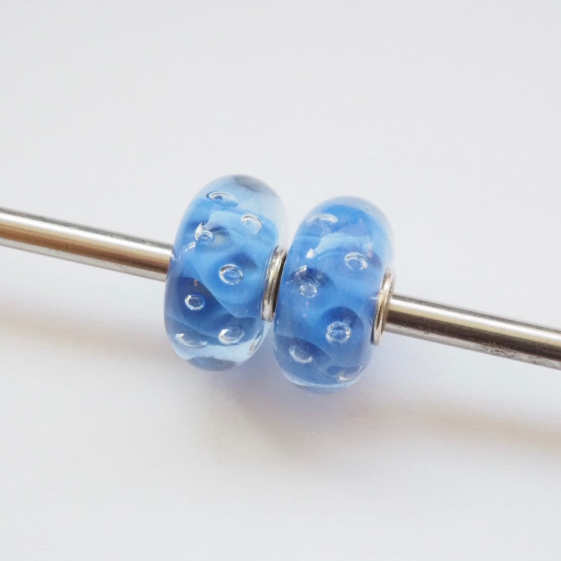 Ogerbeads - Cornflower Dewdrops