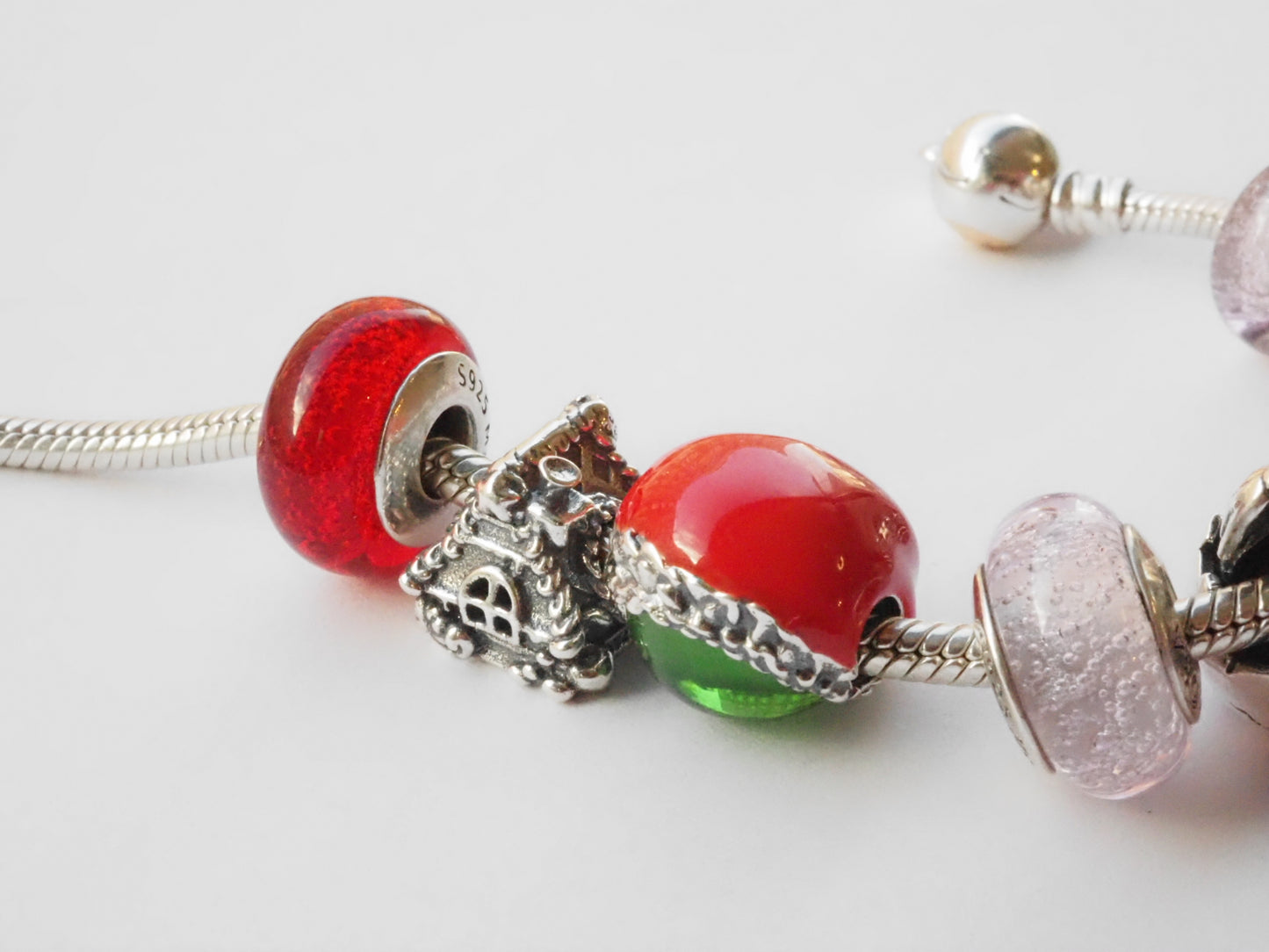 Aurora Santas Red Hat Glass Bead