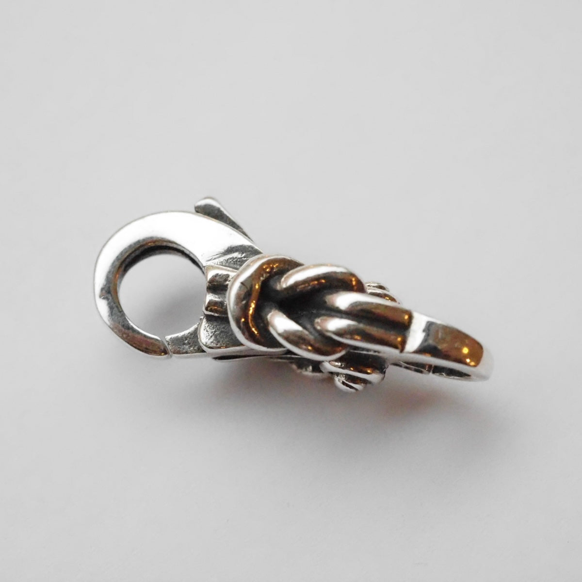 Melina Hercules’ Knot lock