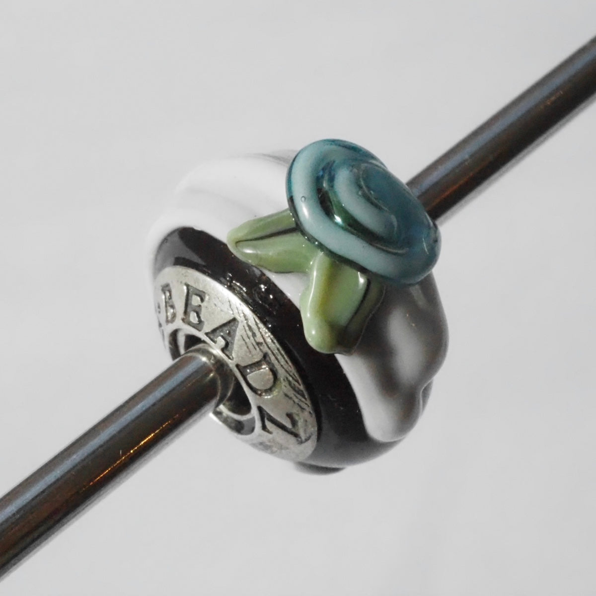 Truebeadz Light flower cake glass