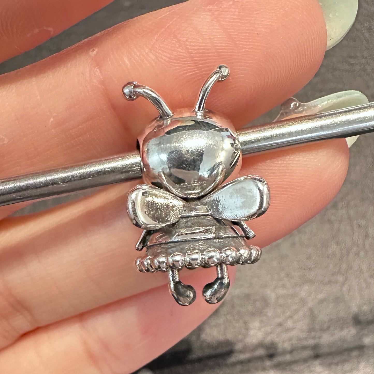 Ogerbeads - Buzz – the Bee