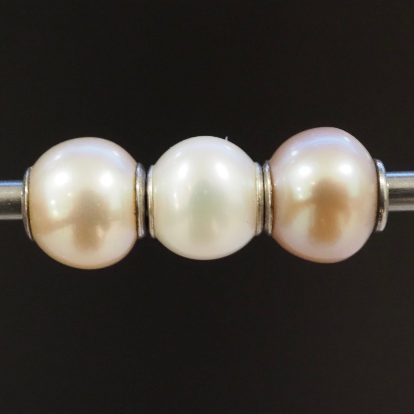 Trollbeads White Pearl and Rose Pearl