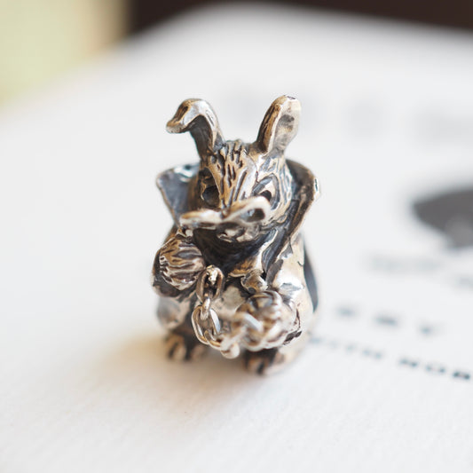 Midgard White Rabbit