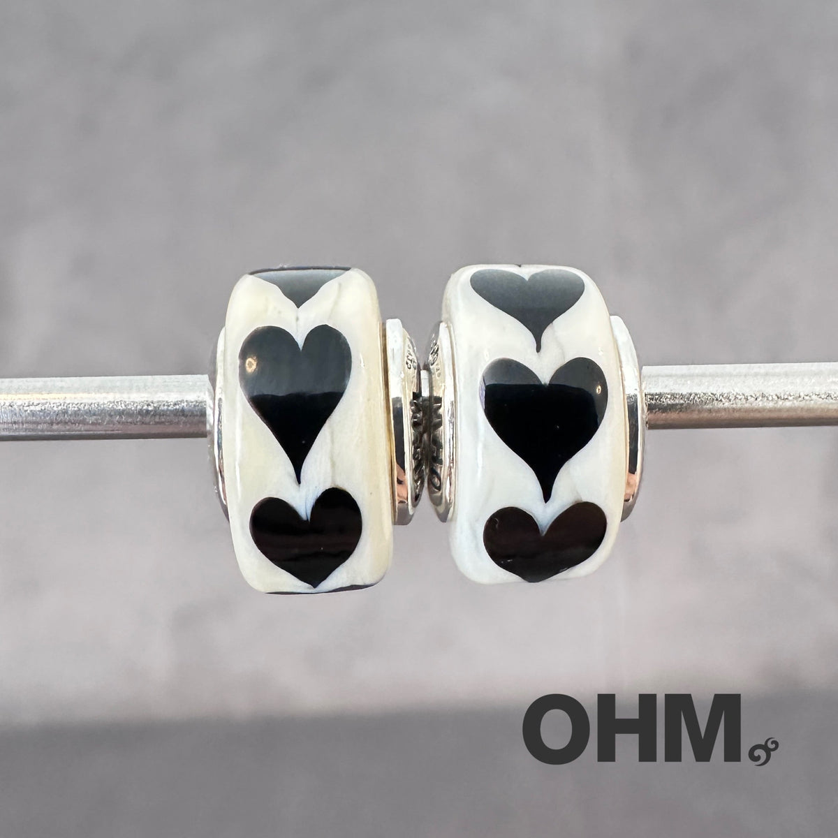 OHMnique - Black Heart