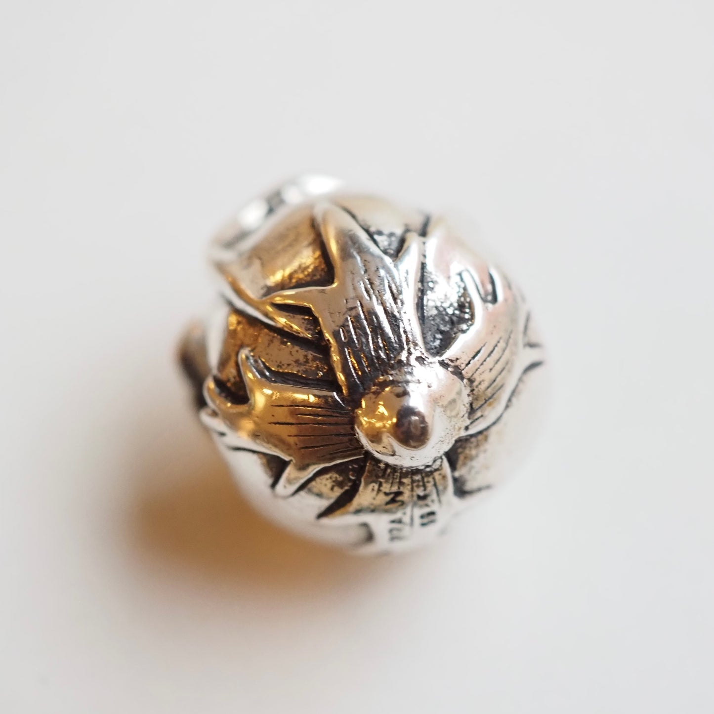PRAAN Bella Rose charm