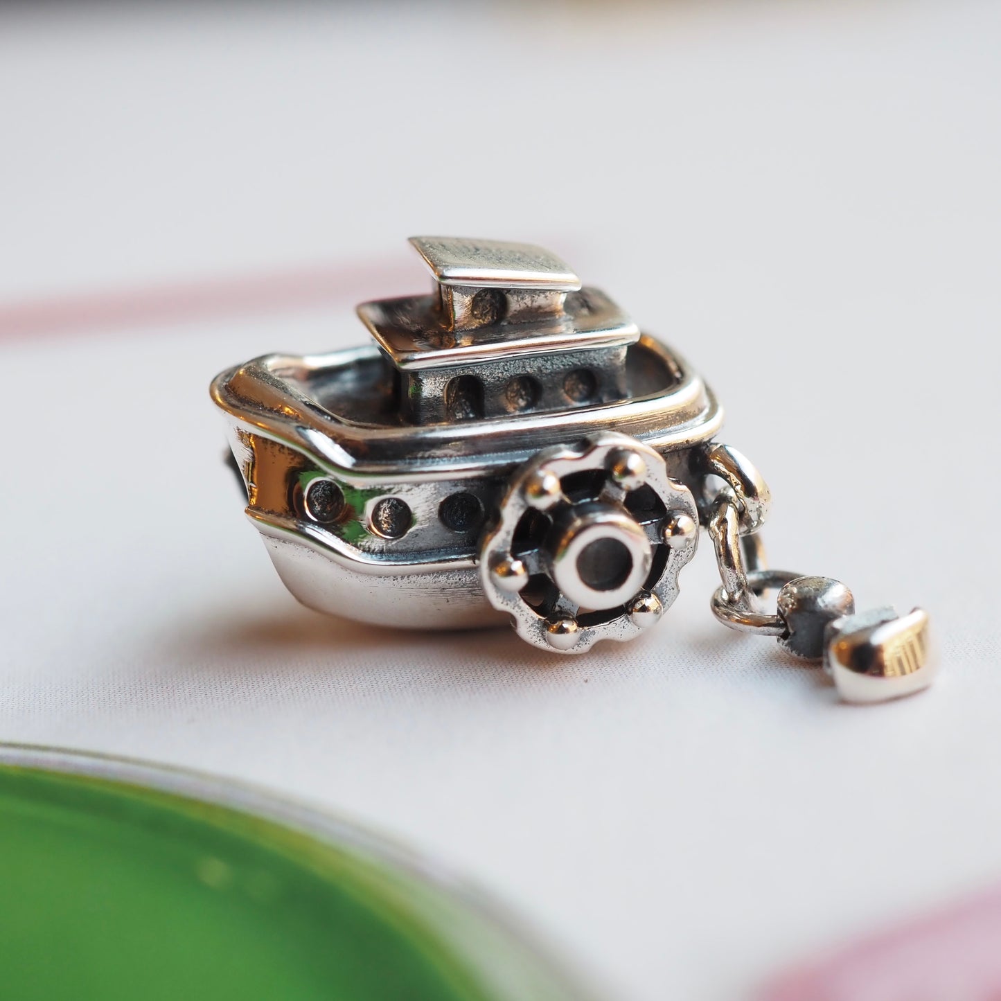 PRAAN Steamship Charm