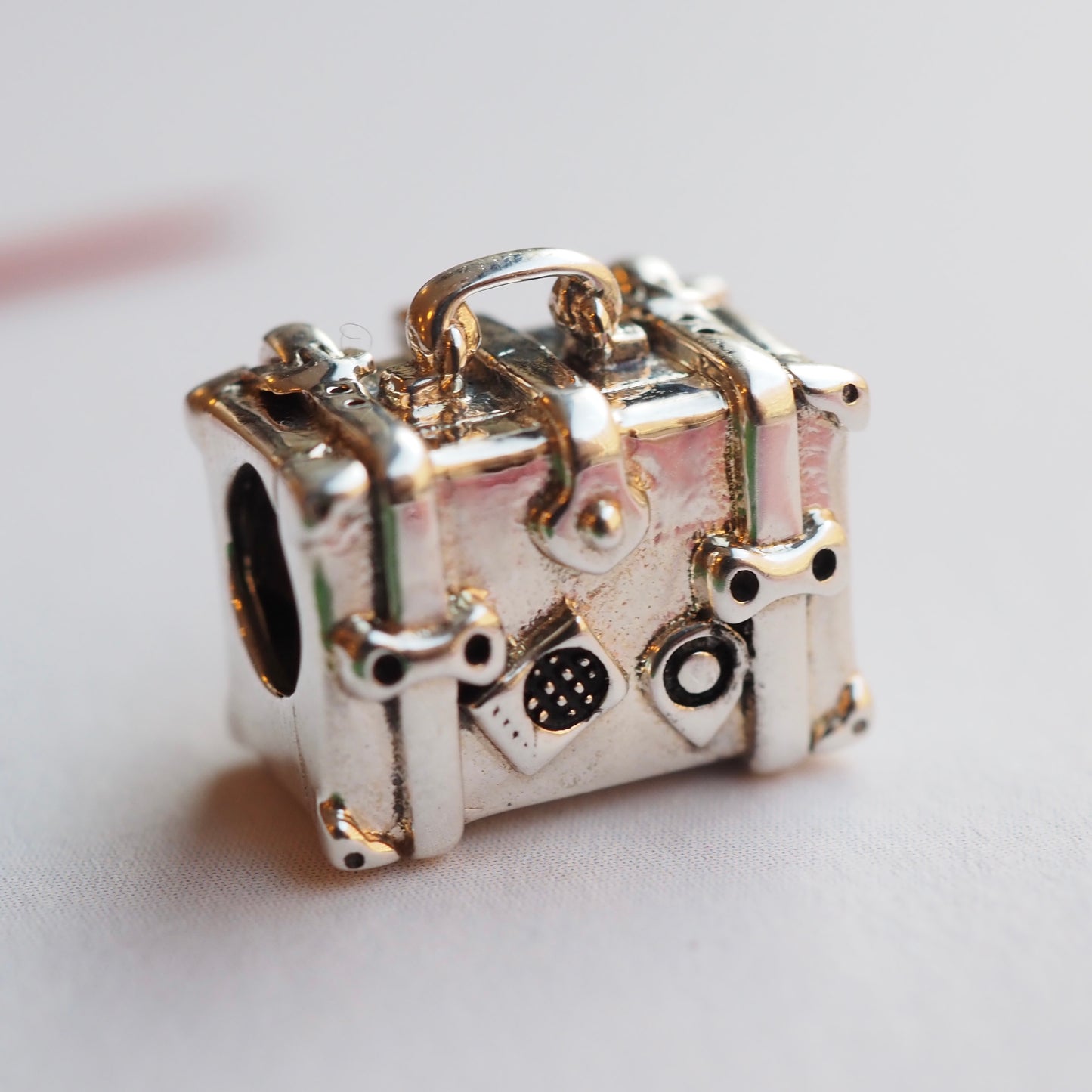 PRAAN Vintage Suitcase Charm