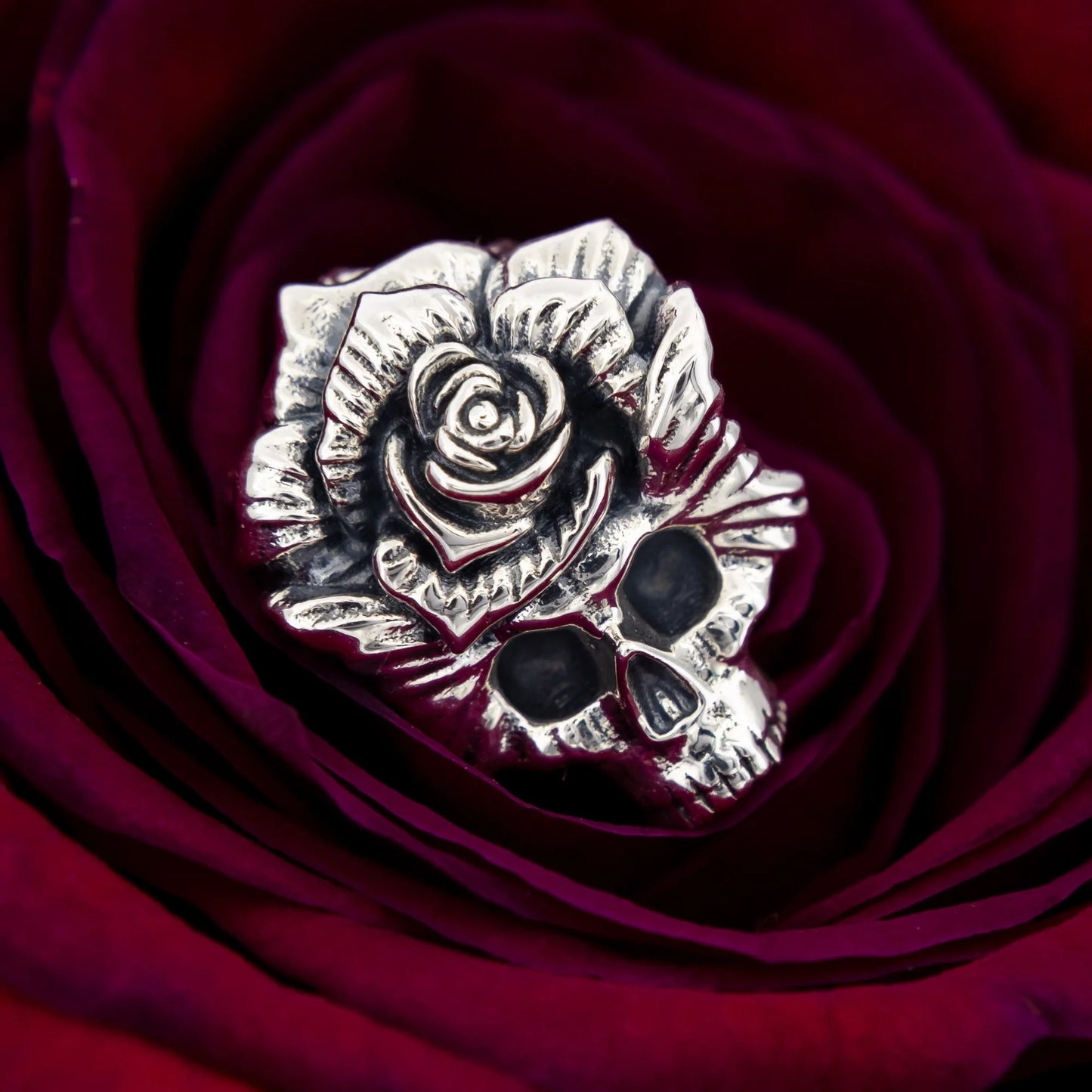 Elfbeads Rose Skull