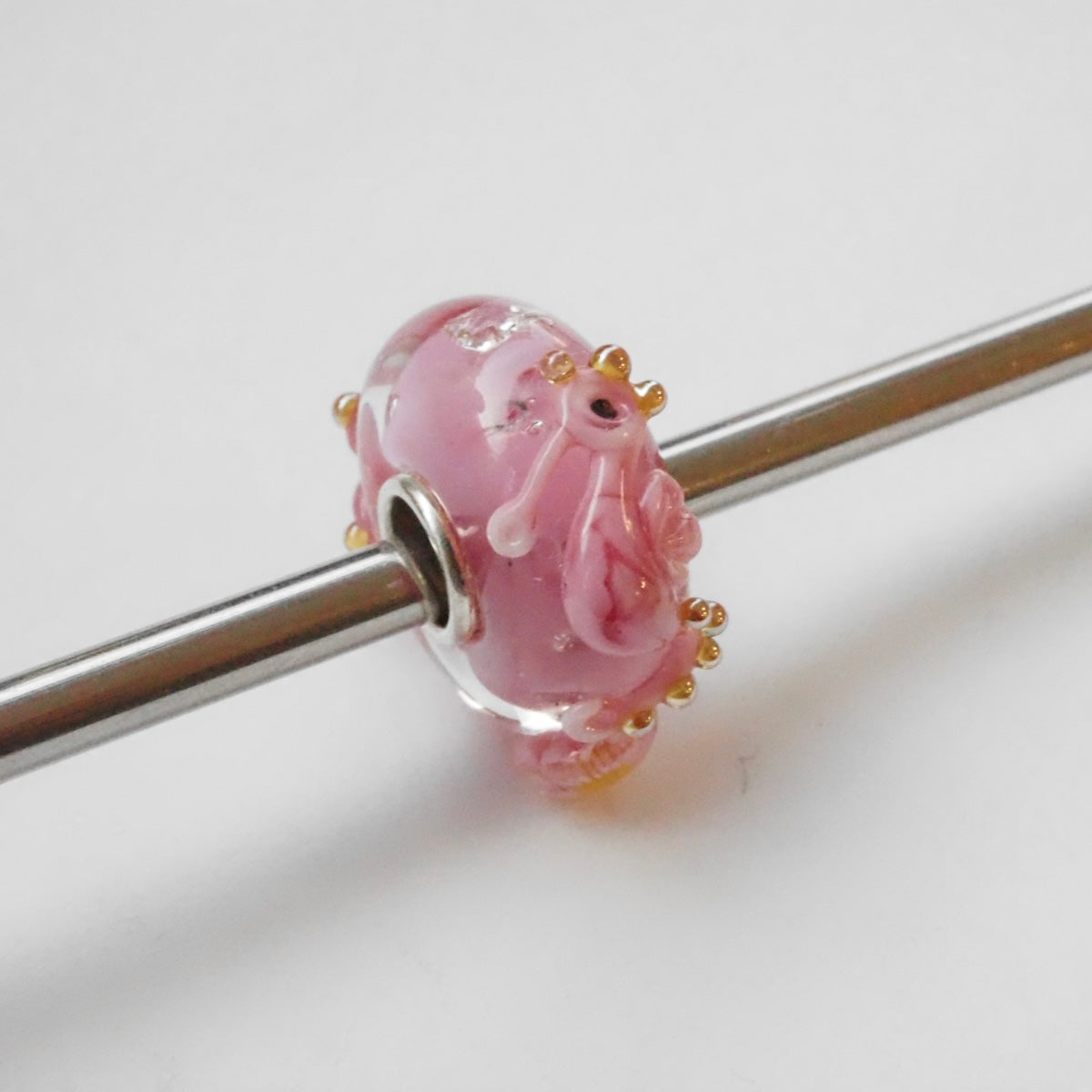 Elfbeads ROYAL PINK SEAHORSE