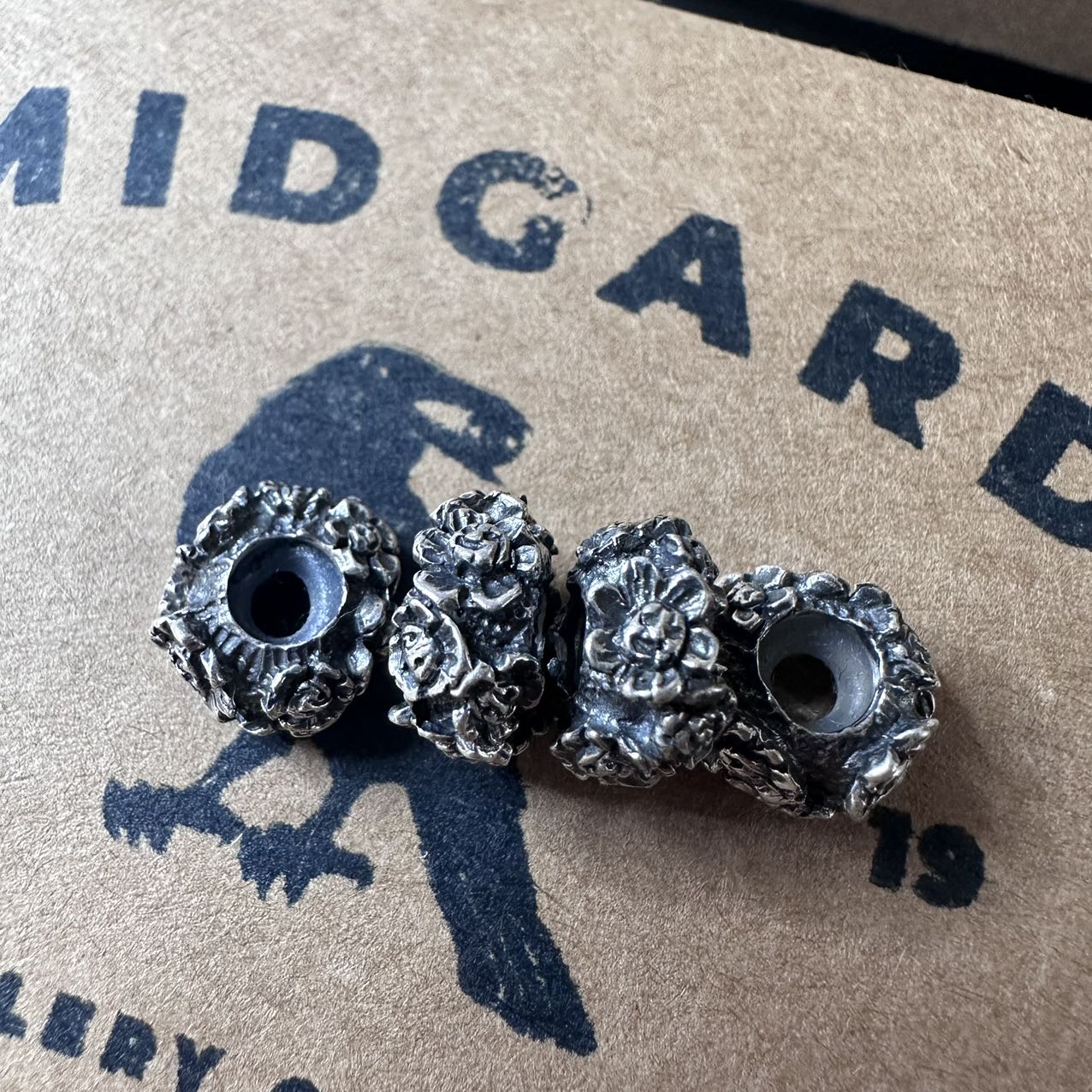 Midgard Bead "Halloween daisies"