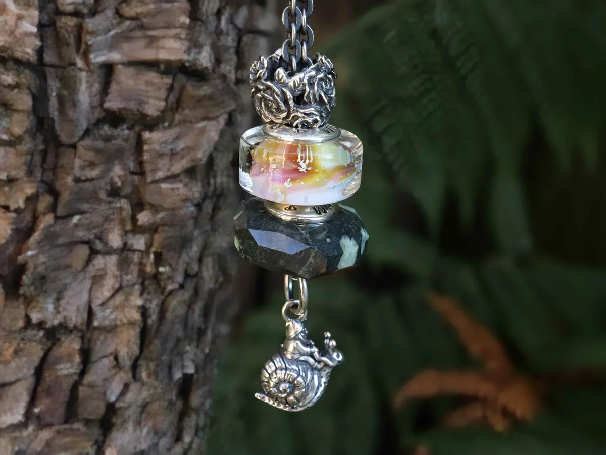 Racing Gnome Charm (Drop) - on stock